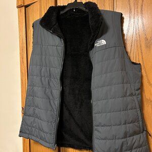 XXL Womens North Face Vest Reversable NWOT